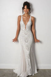 Popular Bohemian Long Wedding Dress Deep V Neck Lace Bride Dresses Beach Wedding Gown Tulle Backless Bridal Robe De Mariée